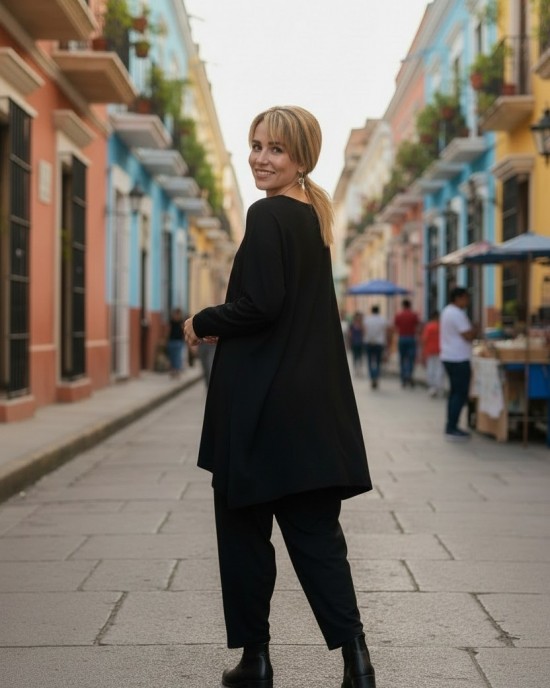  Mπλουζοφόρεμα Ασύμμετρο, με μακρύ μανίκι, με στρόγγυλη λαιμόκοψη  Βαμβάκι 95%  elastan 5%, μήκος 80εκ μπροστινό μέρος και πίσω μέρος 90εκ., με σχέδιο Με λουλούδι Ριγέ