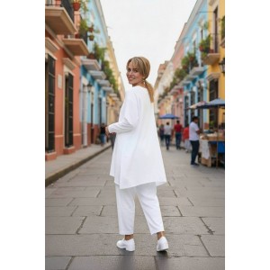 Mπλουζοφόρεμα Ασύμμετρο, λευκό με μακρύ μανίκι, με στρόγγυλη λαιμόκοψη Βαμβάκι 95% elastan 5%, μήκος 80εκ μπροστινό μέρος και πίσω μέρος 90εκ., με σχέδιο Με λουλούδι Ριγέ