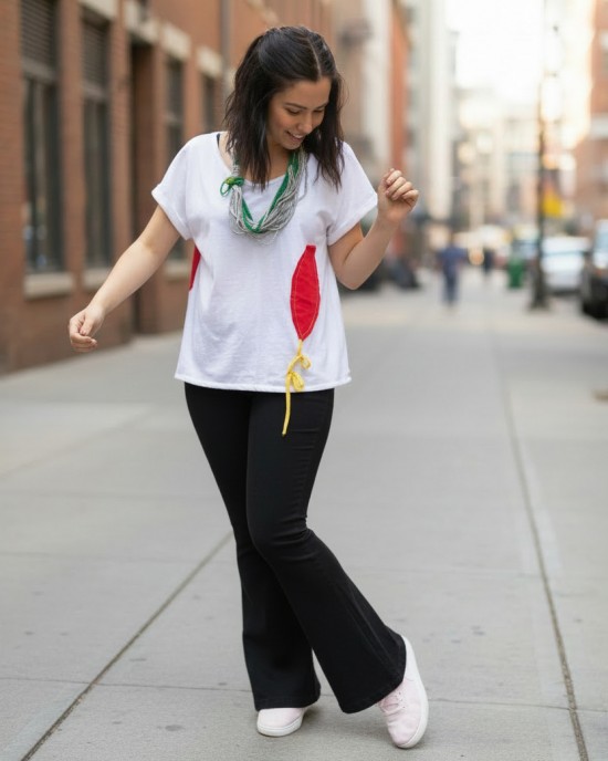 Mπλούζα λευκή  ή μαύρη  με κοντό μανίκι, ύφασμα μπλούζας βαμβάκι 100%, μήκος από ώμο 65εκ., με σχέδιο   πολύχρωμα μπαλόνια 