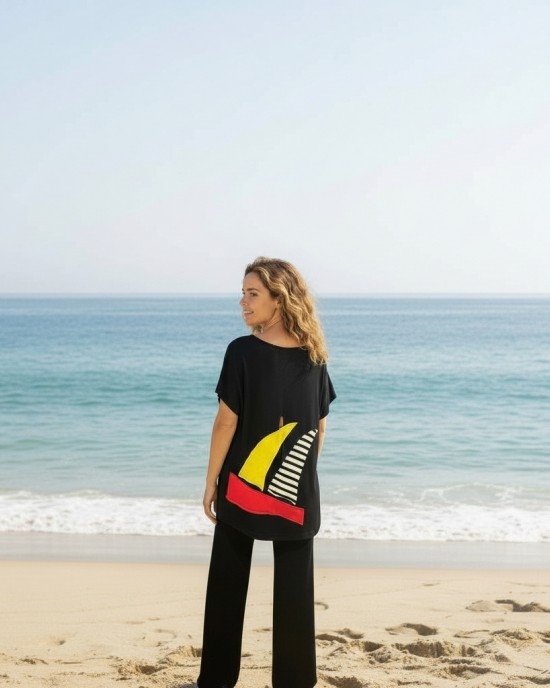 Mπλούζα  με κοντό μανίκι, χαμόγελο λαιμόκοψη, ύφασμα μπλούζας βαμβάκι 100%, μήκος από ώμο 65εκ., με σχέδιο  Να Ταξιδεύεις 