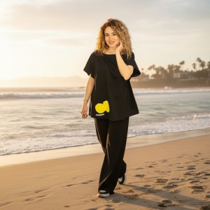 Mπλούζα  με κοντό μανίκι, χαμόγελο λαιμόκοψη, ύφασμα μπλούζας βαμβάκι 100%, μήκος από ώμο 65εκ., με σχέδιο  Να Ταξιδεύεις 