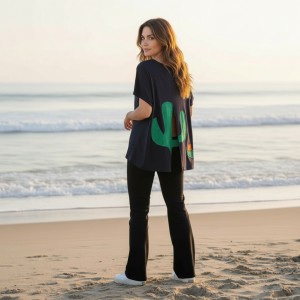 Mπλούζα  με κοντό μανίκι, χαμόγελο λαιμόκοψη, ύφασμα μπλούζας βαμβάκι 100%, μήκος από ώμο 65εκ., με άνοιγμα στην πλάτη,  με σχέδιο Κάκτος  