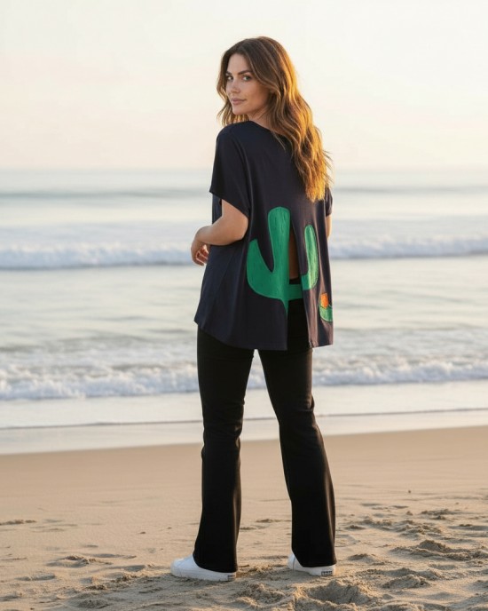 Mπλούζα  με κοντό μανίκι, χαμόγελο λαιμόκοψη, ύφασμα μπλούζας βαμβάκι 100%, μήκος από ώμο 65εκ., με άνοιγμα στην πλάτη,  με σχέδιο Κάκτος  