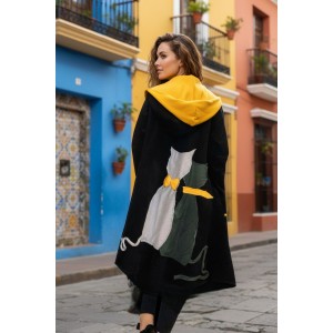 Πανωφόρι Midi, μαύρο ασύμμετρο, σε στυλ κάπας με μανίκι, Χειροποίητο με αγάπη, με Κουκούλα, Άνετο ζεστό, Φούτερ με χνούδι, με πλαϊνές τσέπες, ΧΩΡΙΣ φερμουάρ, σχέδιο ¨Αγαπημένες Γάτες ¨