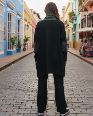 Μπλουζοφόρεμα μαύρο, με λαιμό σε χρώμα χακί ΄ή με στρόγγυλη λαιμόκοψη ,  βαμβάκι 95% ελασταν 5%,  μικρά πλαϊνά ανοίγματα στο τελείωμα, μήκος 70εκ σχέδιο Πολύχρωμα Λουλουδάκια