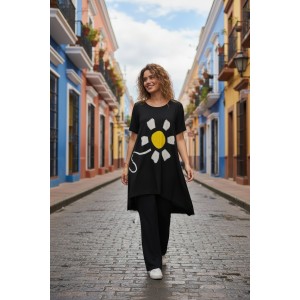 Mπλουζοφόρεμα ασύμμετρο, Μήκος από τον ώμο 80εκ μπροστινό μέρος και το πίσω μέρος 90εκ. με κοντό μανίκι βαμβάκι 100%, με σχέδιο Μαργαρίτα 