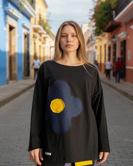 Μπλούζα , Βαμβάκι 95% ελαστάν 5%, μακρύ μανίκι, , μήκος από ώμο 65εκ., με λαιμόκοψη χαμόγελο, χειροποίητη δημιουργία με αγάπη, Σχέδιο τζιν λουλούδι 