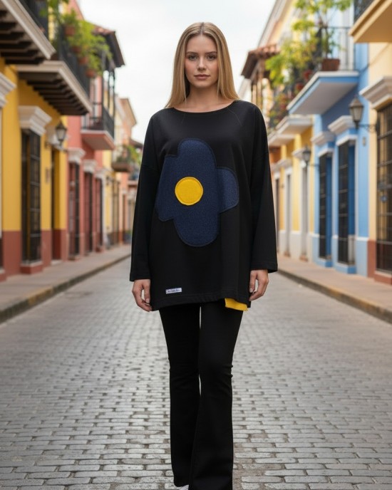 Μπλούζα , Βαμβάκι 95% ελαστάν 5%, μακρύ μανίκι, , μήκος από ώμο 65εκ., με λαιμόκοψη χαμόγελο, χειροποίητη δημιουργία με αγάπη, Σχέδιο τζιν λουλούδι 