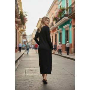 Μακρύ διπλό Φόρεμα, μπορούν να φορεθούν ως δύο ξεχωριστά φορέματα, εξωτερικά  μαύρο φόρεμα με μακρύ μανίκι με σύνθεση βαμβάκι95% ελαστάν  5%, λευκά σχεδι΄άκια, εσωτερικά αμάνικο λευκό μακρύ φόρεμα βαμβάκι 100%, μήκος 130εκ.