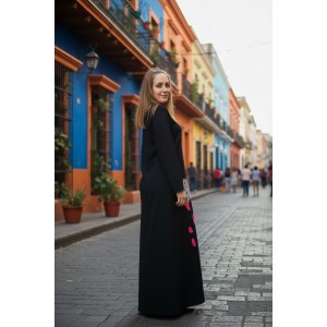 Φόρεμα  μαύρο Μακρύ, με μακρύ μανίκι, βαμβάκι95% ελαστάν5% , μήκος 135εκ., με σχέδιο σύννεφο με βροχή 