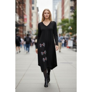 Μίντι φόρεμα, μακρύ μανίκι, V  λαιμόκοψη, μικρά πλαϊνά ανοίγματα στο τελείωμα, μήκος 115εκ. από ώμο , Βαμβάκι95% ελαστάν 5%, με σχέδιο Πουά Φιόγκοι 