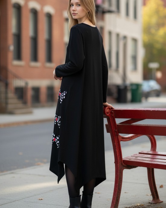 Μίντι φόρεμα, μακρύ μανίκι, V  λαιμόκοψη, μικρά πλαϊνά ανοίγματα στο τελείωμα, μήκος 115εκ. από ώμο , Βαμβάκι95% ελαστάν 5%, με σχέδιο Πουά Φιόγκοι 