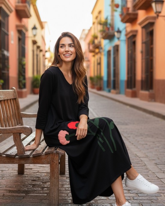 Φόρεμα μακρύ,  βαμβακερό 95% Ελαστάν 5%  με Μακρύ Μανίκι, μήκος 137εκ."Πολύχρωμα Λουλούδια του Χειμ΄ώνα 