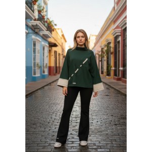 Μπλούζα κυπαρισσί, με μακρύ άνετο ρεγκλάν Μανίκι με ντραπέ λαιμό , ύφασμα interlock 100% βαμβάκι, μήκος 65εκ. ,σχέδιο design art