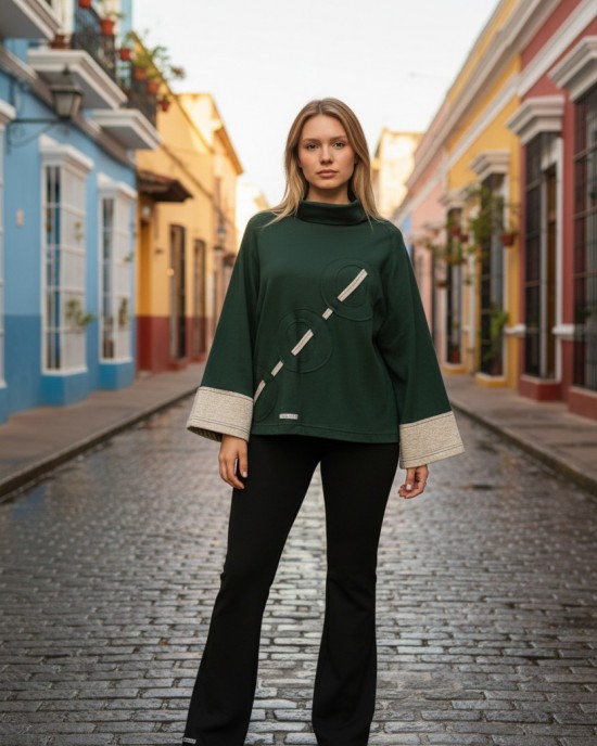 Μπλούζα κυπαρισσί, με μακρύ άνετο ρεγκλάν Μανίκι με ντραπέ λαιμό , ύφασμα interlock 100% βαμβάκι, μήκος 65εκ. ,σχέδιο design art