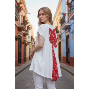 Mπλουζοφόρεμα ασύμμετρο, λευκό ή μαύρο.με κοντό μανίκι, βαμβάκι 100%, με φλοράλ ουρ΄΄α στο πίσω μέρος, μήκος από ώμο μπροστά 80εκ. και 90εκ. με σχέδιο φλοράλ 