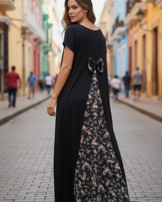 Φόρεμα Μακρύ, με ουρά φλοράλ, μήκος από ώμο 135εκ.,Βαμβάκι 100%, με τον  υπέροχο φιόγκο να διακοσμεί την πλάτη του φορέματος 