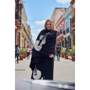 ΕΣΑΡΠΑ σε μαύρο, Φούτερ βαμβάκι 100% με χνούδι , σχέδιο ¨Μελωδική κιθάρα"