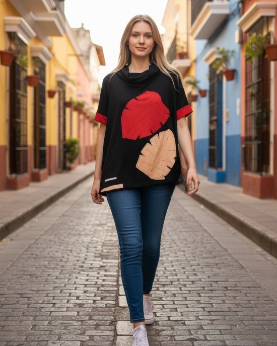 Mπλούζα με κοντό μανίκι, μαύρη ή μπλε σκούρη, με λαιμό χαλαρό  ντραπέ, ρεγκλάν μανίκι , ύφασμα μπλούζας βαμβάκι 100%, μήκος από ώμο 65εκ., με σχέδιο φύλλα πολύχρωμα