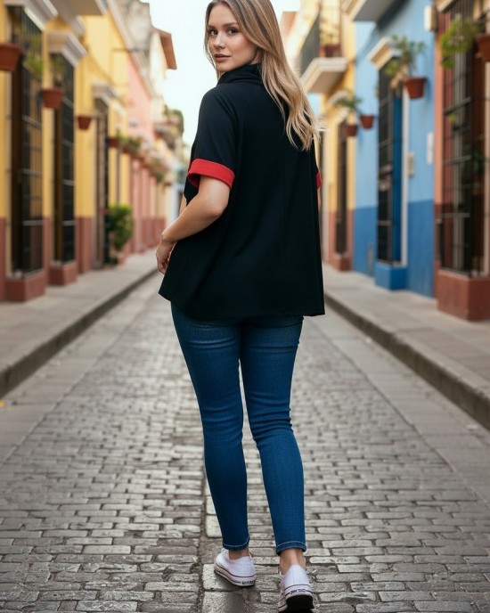 Mπλούζα με κοντό μανίκι, μαύρη ή μπλε σκούρη, με λαιμό χαλαρό  ντραπέ, ρεγκλάν μανίκι , ύφασμα μπλούζας βαμβάκι 100%, μήκος από ώμο 65εκ., με σχέδιο φύλλα πολύχρωμα