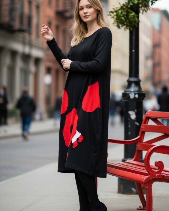 Φόρεμα midi balloon, στρόγγυλη λαιμόκοψη, με μακρύ μανίκι, εξωτερικές τσέπες σε χρώμα κόκκινο, μήκος 115εκ. Βαμβάκι 95% με ελασταν 5%  σχέδιο ομπρέλα 