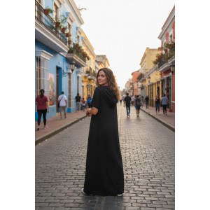 Φόρεμα μακρύ, σε άλφα γραμμή, μήκος από ώμο 135εκ.,με κουκούλα σε μαύρο χρώμα με μωβ εσωτερικά, βαμβάκι 100%, Κοντό μανίκι με σχέδιο τον μωβ βατραχάκο