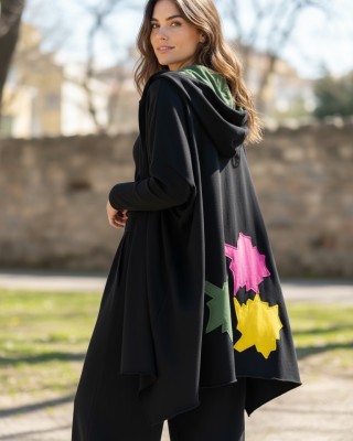 Ασύμμετρο Πανωφόρι Midi, μαύρο, σε στυλ κάπας με μανίκι, Άνετο ζεστό, Φούτερ με χνούδι, Βαμβάκι95% ελαστάν 5%, πλαϊνές τσέπες, ΧΩΡΙΣ φερμουάρ, σχέδιο Πολύχρωμα Πλατανόφυλλα