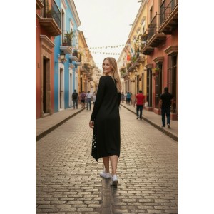 Μίντι φόρεμα, χαμόγελο λαιμόκοψη, με μακρύ μανίκι, μικρά πλαϊνά ανοίγματα στο τελείωμα, μήκος 115εκ., Βαμβάκι100% με σχέδιο την Όμορφη Πουά Καμηλοπάρδαλη