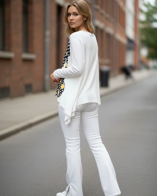 Μπλούζα με μακρύ μανίκι , ασύμμετρη, με στρόγγυλη λαιμόκοψη, ανοίγματα στο πλάι, βαμβάκι 95% ελασταν5%,, με μύτες στο τελείωμα, μήκος 65εκ., με σχεδιο Πουά όμορφη Καμηλοπάρδαλη 