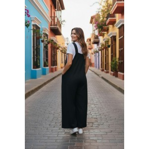 Σαλοπέτα μαύρη, ίσια χαλαρή γραμμή, δένει με κορδονάκια στο επάνω μέρος, για κάθε εποχή, σύνθεση υφάσματος Βαμβάκι 100%, με σχέδιο την πουά καμηλοπάρδαλη 