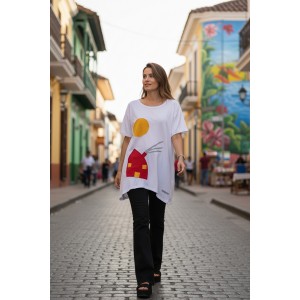 Μπλουζοφόρεμα λευκό ή μαύρο, με ανοίγματα στο πλάι . βαμβάκι 100%,  μήκος από ώμο 70εκ.  βαμβάκι 100% και σχέδιο σπιτάκι και ήλιος 