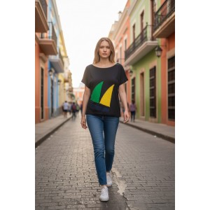 Mπλούζα σε χρώμα μπλε σκόυρο ή  μαύρο, με κοντό μανίκι, χαμόγελο λαιμόκοψη, ύφασμα μπλούζας βαμβάκι 100%, μήκος από ώμο 65εκ., με σχέδιο το καραβάκι