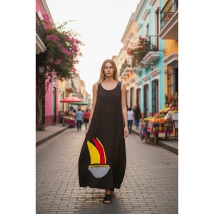  Φόρεμα μακρύ, αμάνικο, με τζιν τιράντες, μήκος από τον ώμο 130εκ., άνετο και δροσερό βαμβάκι 100%, με σχέδιο το πολύχρωμο καραβάκι 