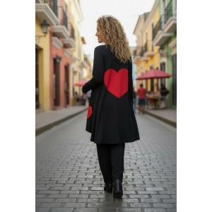 Mπλουζοφόρεμα Ασύμμετρο μα΄ύρο ,  μήκος 80εκ μπροστινό μέρος και πίσω μέρος 90εκ., με μακρύ μανίκι, Βαμβάκι 95% ελαστάν 5%, με σχέδιο  κόκκινη  Καρδιά
