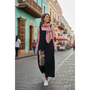 Σαλοπέτα μαύρη, ίσια χαλαρή γραμμή, δένει με κορδονάκια στο επάνω μέρος, για κάθε εποχή, σύνθεση υφάσματος Βαμβάκι 100%, σχέδιο οι δύο γατούλες Η μπλούζα δεν συμπεριλαμβάνεται στην τιμή της σαλοπέτας