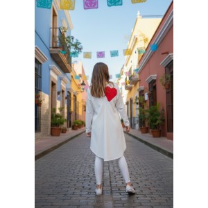 Μπλουζοφόρεμα ασύμμετρο, χρώμα λευκό, με στρόγγυλη λαιμόκοψη, με ουρά, μακρύ μανίκι, μήκος 70εκ μπροστινό μέρος και πίσω μέρος 80εκ.,ύφασμα Βαμβάκι100% ελαστάν , σχέδιο κόκκινη καρδιά 