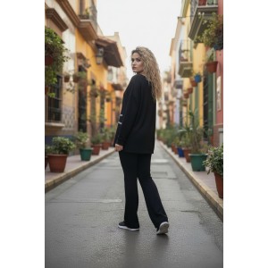 Μπλούζα Μαύρη με μακρύ μανίκι, με λαιμόκοψη χαμόγελο, ύφασμα μπλούζας βαμβάκι 95% ελαστάν 5%,  με σχέδιο νότες 