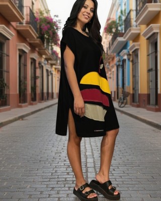 Φόρεμα Mini καλοκαιρινό, σε ίσια γραμμή,  με σκισίματα στο πλάι, 88εκ. από τον ώμο, λευκό ή μαύρο, με σχέδιο πολύχρωμο μήλο