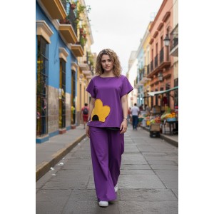 Mπλούζα  μωβ  με κοντό μανίκι, με χαμόγελο λαιμόκοψη,  ύφασμα μπλούζας βαμβάκι 100%, μήκος από ώμο 65εκ., με σχέδιο Μισή Μαργαρίτα