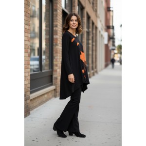 Mπλουζοφόρεμα Ασύμμετρο , με μακρύ μανίκι, με στρόγγυλη λαιμόκοψη Βαμβάκι 95% elastan 5%, μήκος 80εκ μπροστινό μέρος και πίσω μέρος 90εκ., με σχέδιο το Δεντράκι 