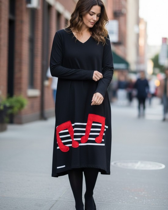 Φόρεμα Μαύρο Ασύμμετρο, με V λαιμόκοψη , μακρύ μανίκι, βαμβάκι95% ελαστάν , μήκος 110εκ μπροστά και 120εκ. το πίσω μέρος,