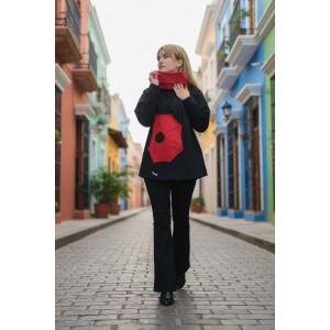 Mπλούζα Μαύρη, με μπορντό λαιμό  με μακρύ μανίκι,  ύφασμα μπλούζας βαμβάκι 95% ελαστάν 5%, μήκος 65εκ., με σχέδιο μπορντό 