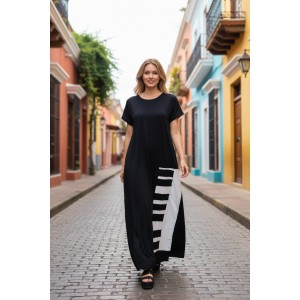 Φόρεμα μακρύ, αμάνικο, με στρόγγυλη λαιμόκοψη , μήκος από τον ώμο 135εκ., άνετο και δροσερό βαμβάκι 100%, με σχέδιο Πιάνο 