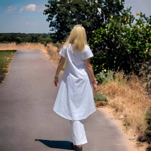 Mπλουζοφόρεμα ασύμμετρο, Μήκος από τον ώμο 80εκ μπροστινό μέρος και το πίσω μέρος 90εκ. με κοντό μανίκι βαμβάκι 100% με σχέδιο Τουκάν 