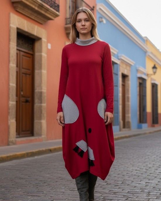 Φόρεμα  κόκκινο midi balloon, με λαιμό χαλαρό σε γκρι ανοιχτό, εξωτερικές τσέπες σε γκρι ανοιχτό, με μακρύ μανίκι, μήκος 115εκ Βαμβάκι 95% με ελασταν 5%  με σχέδιο ομπρέλα 