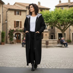 Πανωφόρι Μακρύ, Φούτερ με χνούδι, κλείνει μπροστά με φερμουάρ, Μήκος 120εκ., άνετο, ζεστό, με πλαϊνές τσέπες, με κουκούλα ριγέ το εσωτερικό της κουκούλας,  , με σχέδιο το ριγέ λουλούδι 