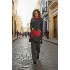 Μπλουζοφόρεμα γκρι σκούρο, με λαιμό ή με στρόγγυλη λαιμόκοψη ,  βαμβάκι 95% ελασταν 5%,  μικρά πλαϊνά ανοίγματα στο τελείωμα, μήκος 70εκ σχέδιο Ρόδι και Τσέπη 