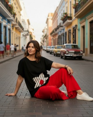 Mπλούζα  με κοντό μανίκι, χαμόγελο λαιμόκοψη, ύφασμα μπλούζας βαμβάκι 100%, μήκος από ώμο 65εκ., με σχέδιο BlackWhite 