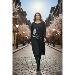 Φόρεμα midi  balloon  στρόγγυλη λαιμόκοψη με μακρύ μανίκι ζωγραφισμένο στο χέρι μήκος 115εκ Βαμβάκι 95% με ελασταν 5%  Ρομαντικ΄η Νύχτα