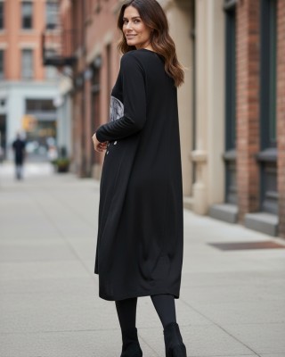 Φόρεμα midi  balloon  στρόγγυλη λαιμόκοψη με μακρύ μανίκι ζωγραφισμένο στο χέρι μήκος 115εκ Βαμβάκι 95% με ελασταν 5%  Ρομαντικ΄η Νύχτα